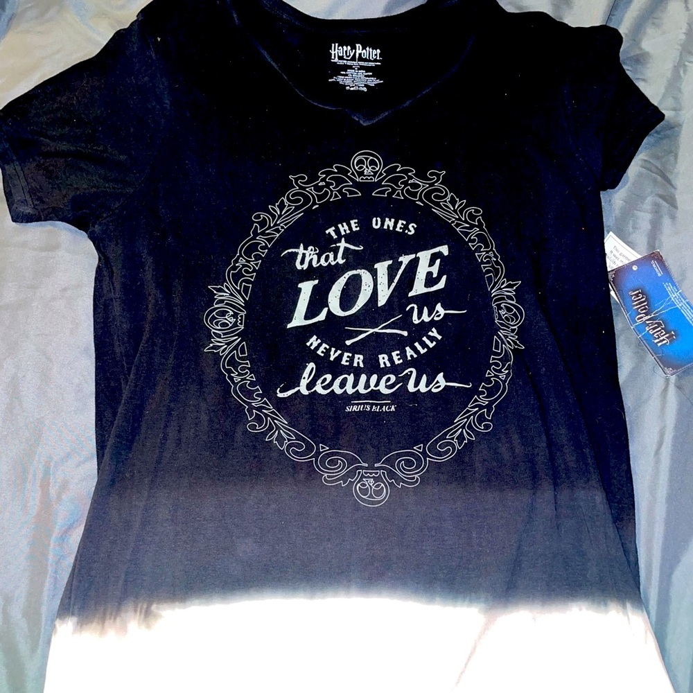 Two tone Harry Potter Graphic Tees Size (M)